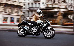 Suzuki Gladius 650   HD   