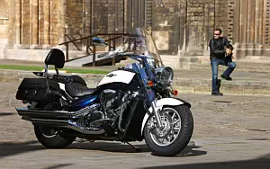 Suzuki Intruder C1800R   HD   