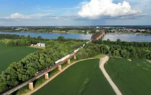 CSX        