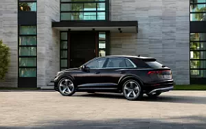 Audi Q8 55 TFSI e quattro  