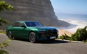 BMW i7 M70 xDrive (Aurora Diamond Green)  