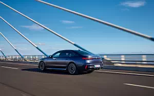 BMW i7 M70 xDrive (Frozen Tanzanite Blue)  
