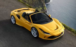 Ferrari F8 Spider  