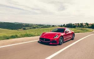 Maserati GranTurismo Trofeo (Rosso)  