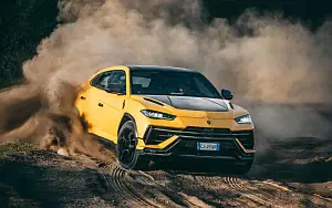 Off Road 4x4 Lamborghini Urus Performante  