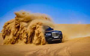 Off Road 4x4 Rolls-Royce Cullinan UAE-spec  