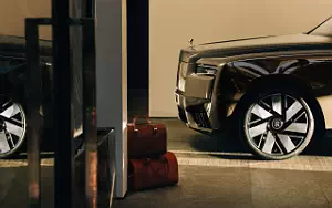 Rolls-Royce Cullinan UK-spec  